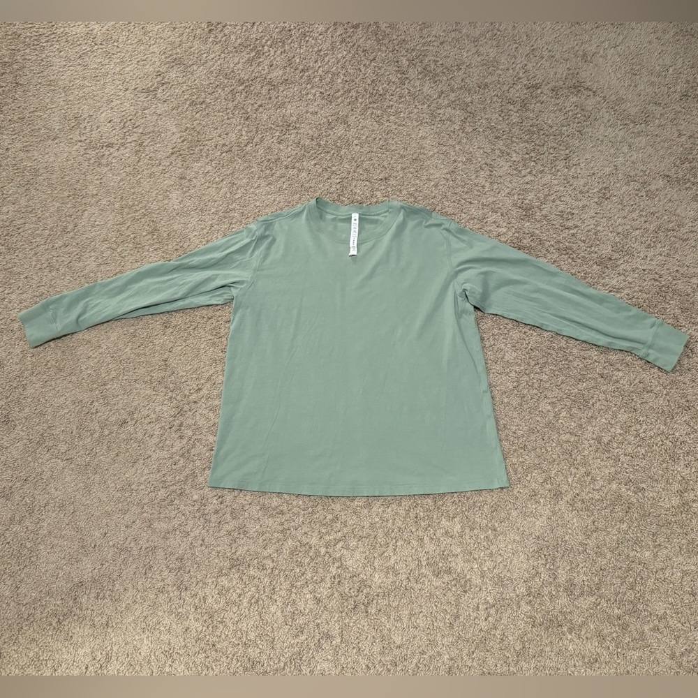 Luluelemon All Yours Long Sleeve Tee, size 10, in palm court green!